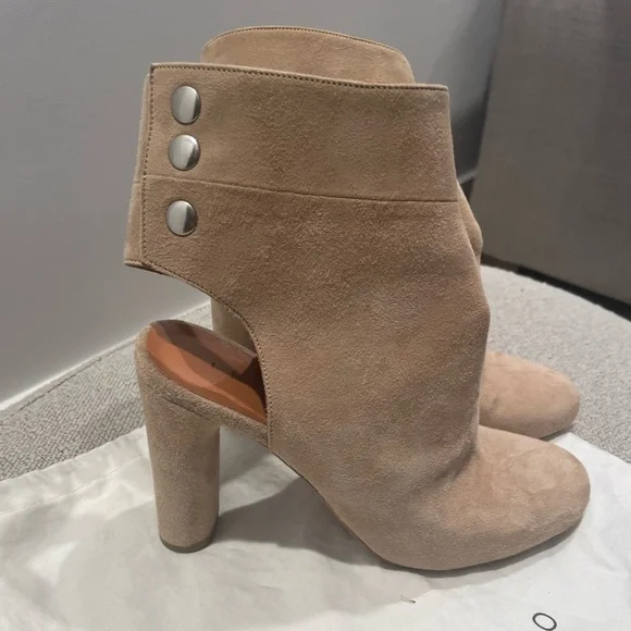 IRO Paris Bootie - Picture 5 of 7